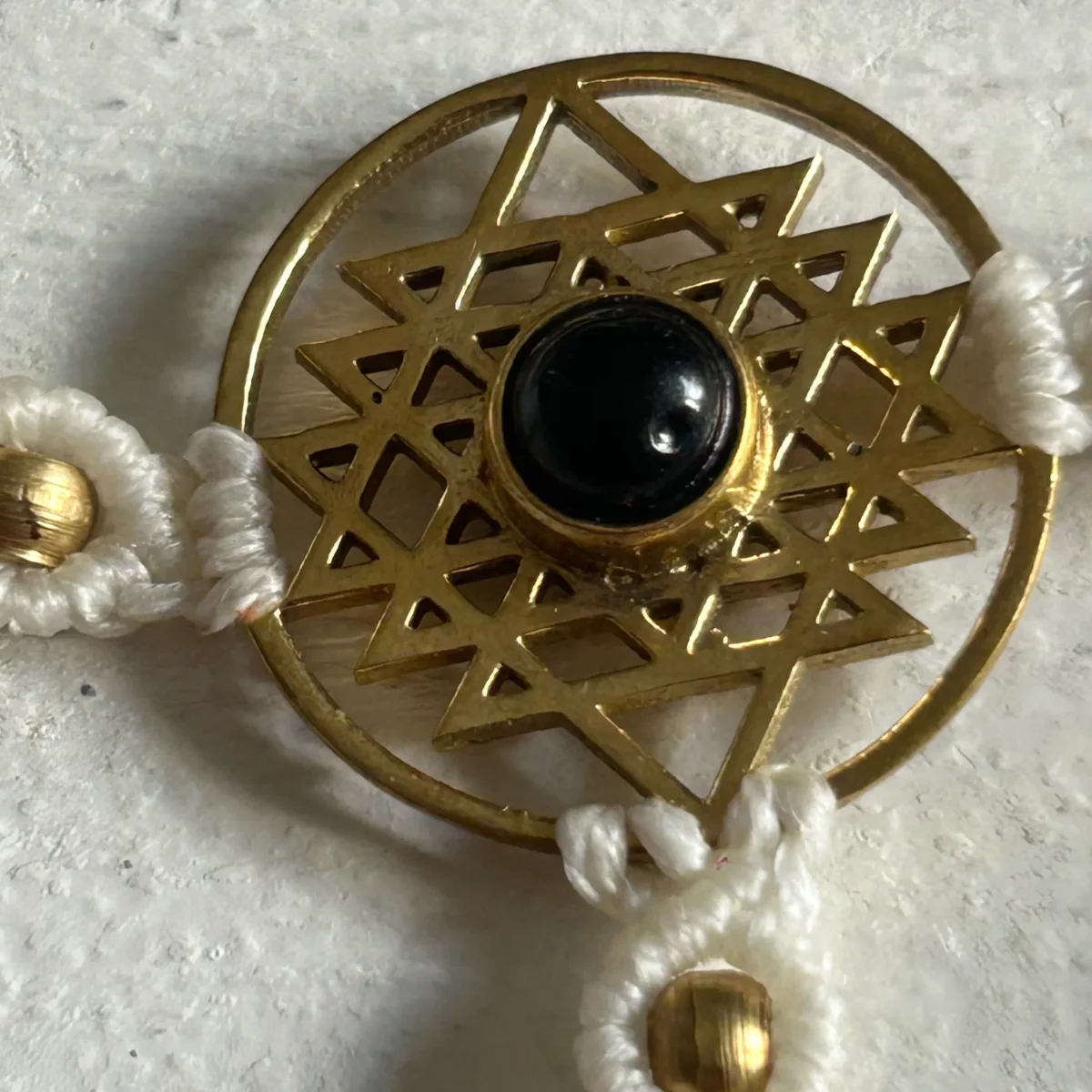 3. Flower of Life Handsmyckesarmband i makramé - Bild 5