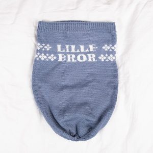 Stickad Myspåse Lillebror – garnpaket i Bluum Pure Eco Baby Wool