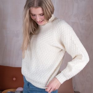 Stickad tröja Bubblor till dam – garnpaket i Bluum Pure Eco Baby Wool