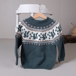 Stickad tröja Ekorre i rundstickning – garnpaket i Bluum Pure Eco Baby Wool