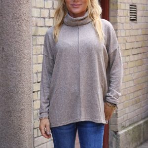 Beatrix Polotröja – Taupe