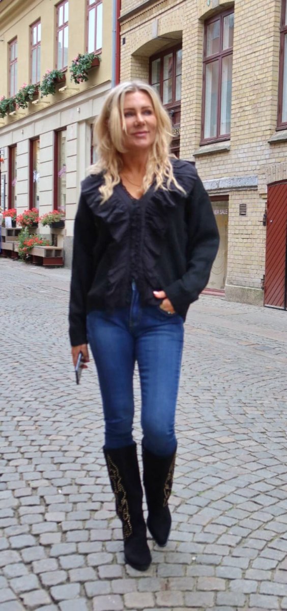 Stövlar med nitar i mockaimitation – Svart - Bild 4