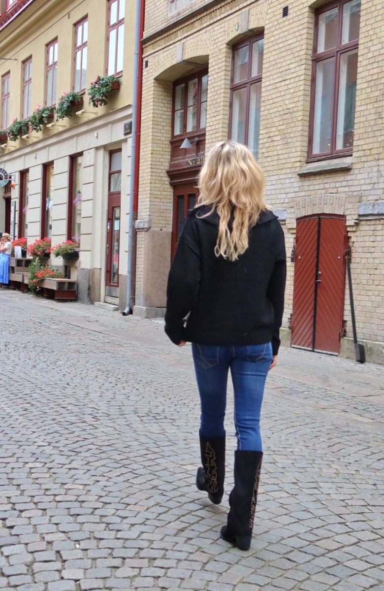 Stövlar med nitar i mockaimitation – Svart - Bild 3