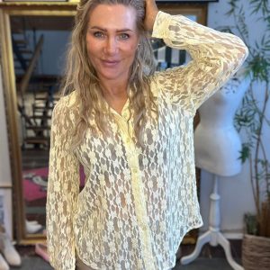 Alicia – Stretchig spetsblus – Gul